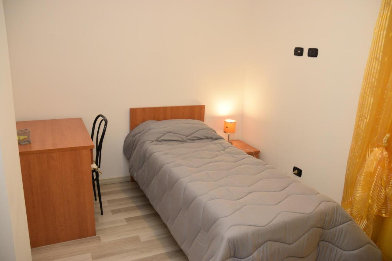 Casa Di Bacco Apartment เวตรัลลา ภายนอก รูปภาพ